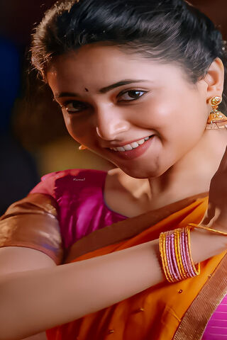 Radiant Elegance: The Charm of Priyanka Arul Mohan