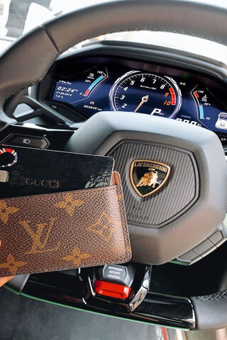 Luxury on the Road: Marcas Style 🚗💼