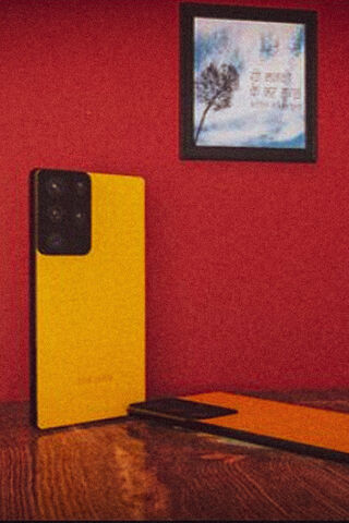 Vibrant Elegance: The Samsung S20 Ultra in Style 📱✨