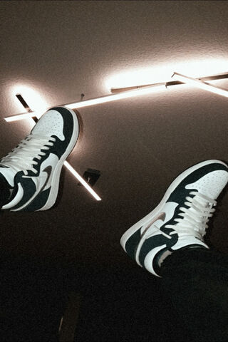 Elevate Your Style with Jordan 1 High! 🏀✨