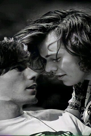 The Magic of Larry Stylinson: A Moment Captured ✨