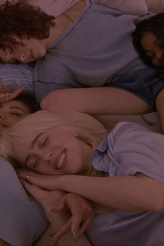 Dreamy Moments with Friends 🌙✨