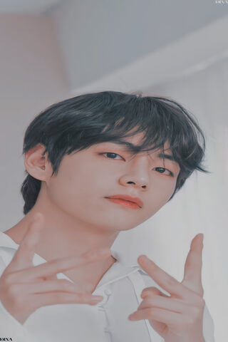 V's Charismatic Charm ✨