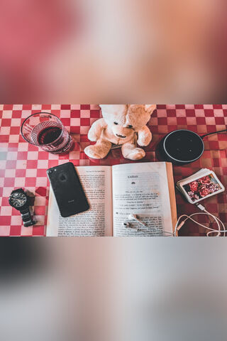 Cozy Moments with My iPhone 📱✨