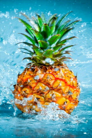 Splashing into Sweetness: The Pineapple Delight 🍍💦