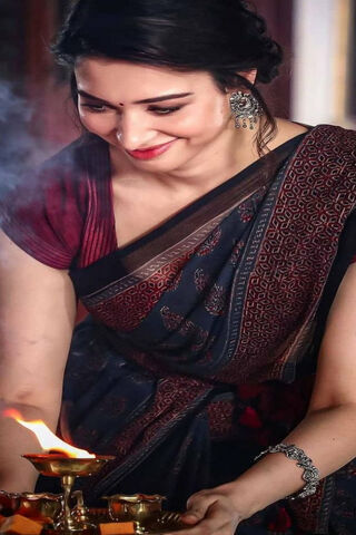 Celebrating Tradition with the Samsung Galaxy A40 📱✨