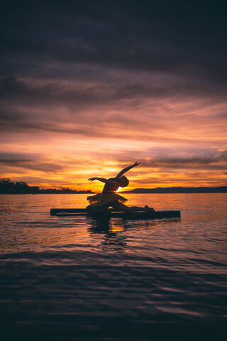 Dancing with the Sunset 🌅