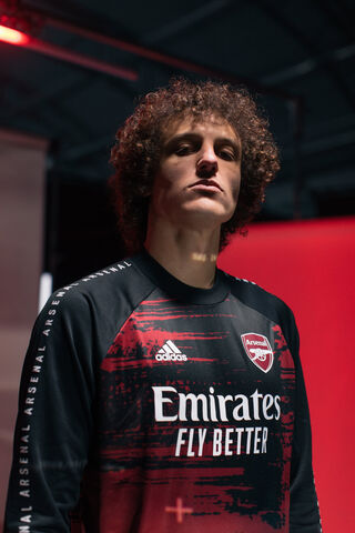 David Luiz: The Fearless Defender ⚽️🔥