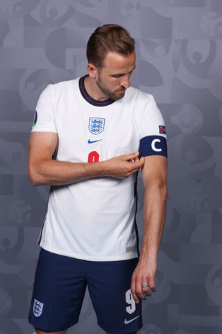 Harry Kane: The Captain's Pride ⚽️🇬🇧