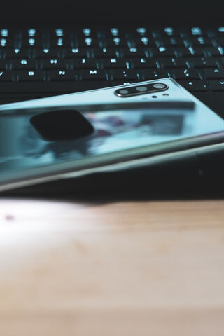 Samsung Note 9: Power Meets Elegance 📱✨