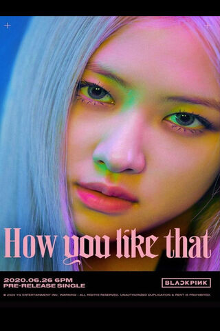 Rose's Radiance: A Glimpse into Stardom 🌹✨