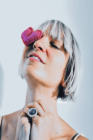 Heartfelt Vibes: A Playful Portrait