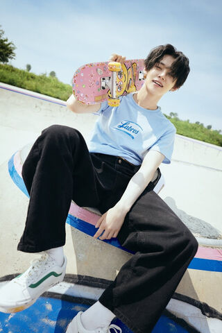 Skateboard Dreams: Yeonjun's Chill Vibes 🌟