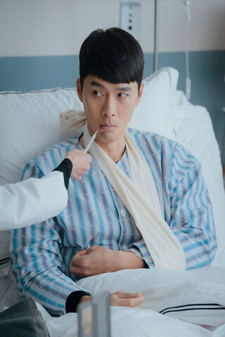 Hyun Bin: The Resilient Hero in a Hospital Bed 🏥💪