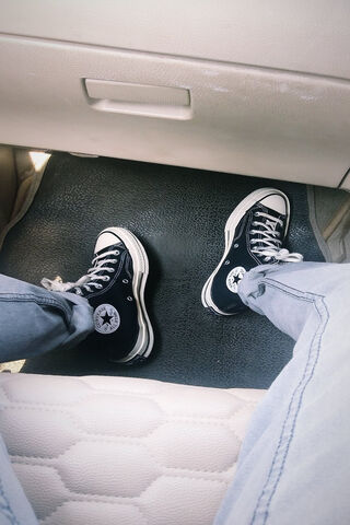 Converse