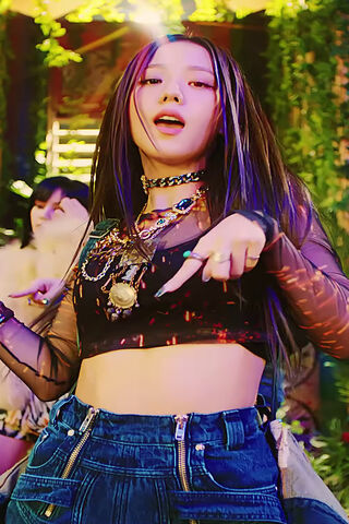 Jisoo's Dazzling Moment in 'How You Like That' ✨