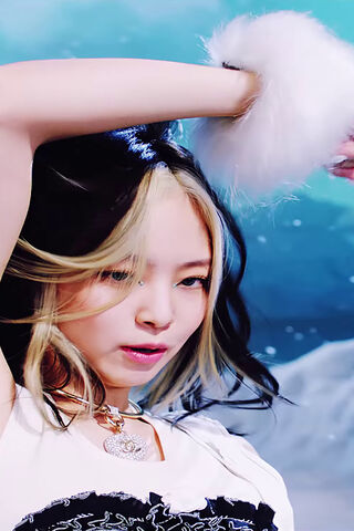 Jennie Shines in a Dreamy Performance 🌟