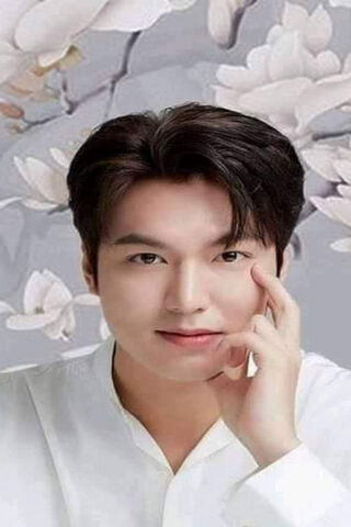 Leeminhoo: The Charismatic Star 🌟