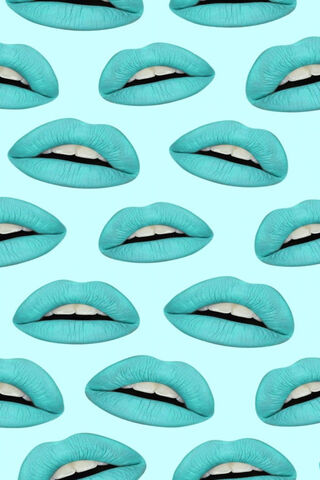 Aqua Kisses: A Splash of Color 💋💙