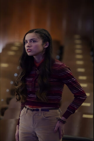 A Moment of Passion: Olivia Rodrigo on Stage 🎤✨