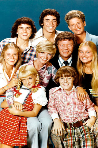 The Iconic Family: A Blast from the Past! 🎉