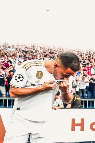 Eden Hazard: A Heartfelt Tribute to the Fans ❤️⚽