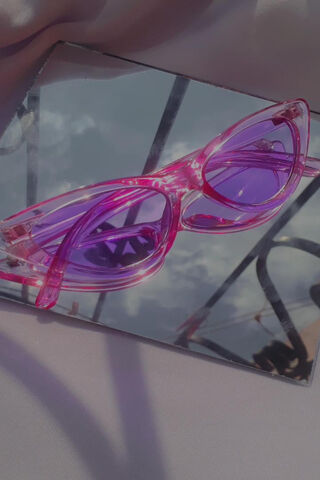 Chic Reflections: Aesthetic Vibes 🌸✨