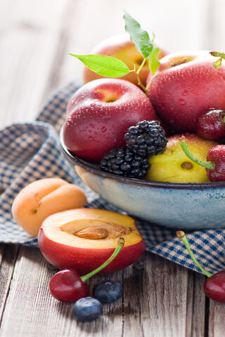 A Bounty of Nature's Sweetness 🍏🍒