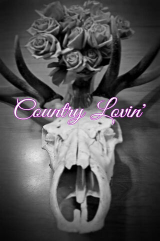 Rustic Romance: A Country Lovin' Vibe 🌹🦌