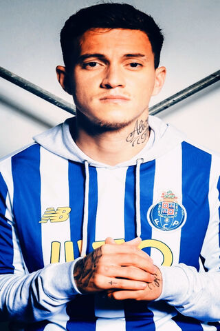 Otavio: The Rising Star of FC Porto ⚽✨