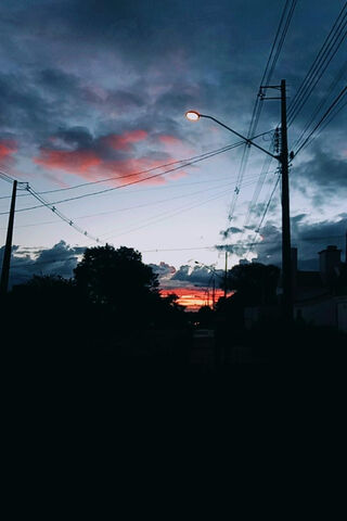 Sunset Serenade: The Magic of Por Do Sol 🌅✨