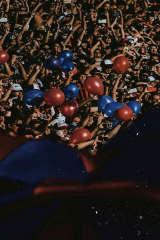 Celebrating San Lorenzo: A Sea of Passion 🎉⚽️