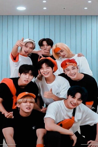 SKZ OT8: The Power of Unity! 🎉