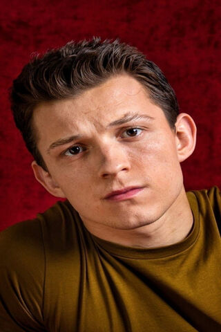 Behind the Scenes with Tom Holland: A Glimpse into the Star's World