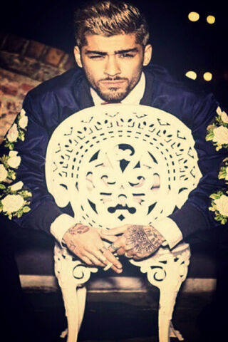 Zayn Malik: The Charismatic Icon 🌟