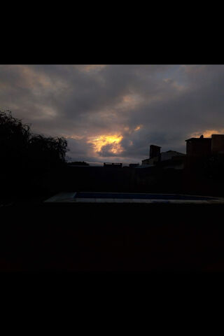 Golden Hues of Dusk 🌅