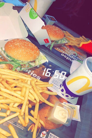 Fast Food Feast 🍔🍟