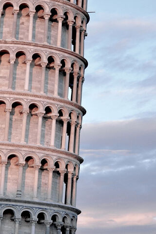 Leaning Beauty: A Glimpse of Pisa