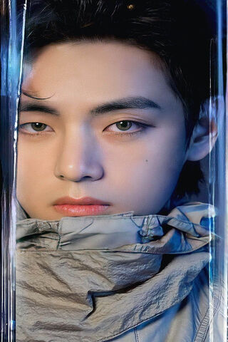 Tae Tae: The Enigmatic Star 🌟