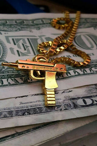 Golden Dreams: The Bling of Ambition ✨💰