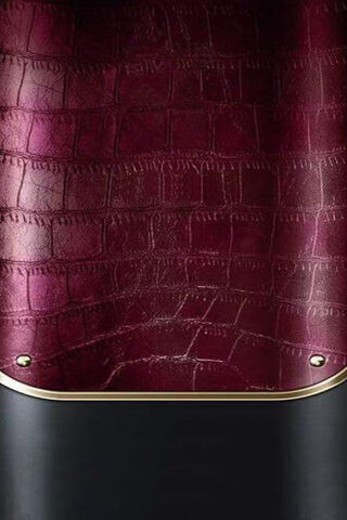 Magenta Elegance: A Touch of Luxury