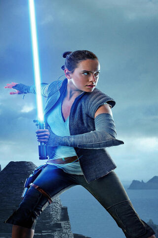 The Force Awakens: Rey's Epic Stand 🌌✨