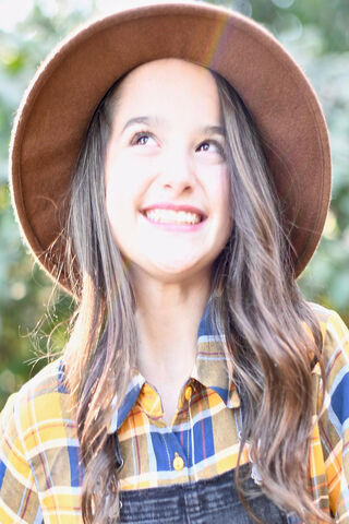 Sunny Vibes with Annie LeBlanc ☀️