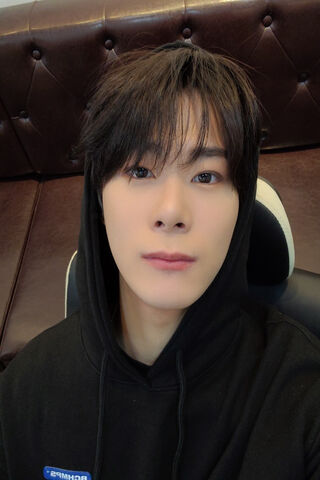 ASTRO's Star Power 🌟