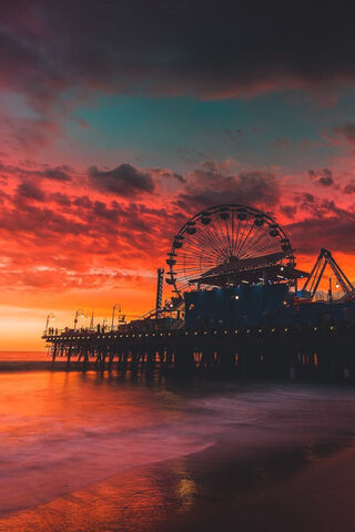Sunset Serenity at the Pier 🌅🎡