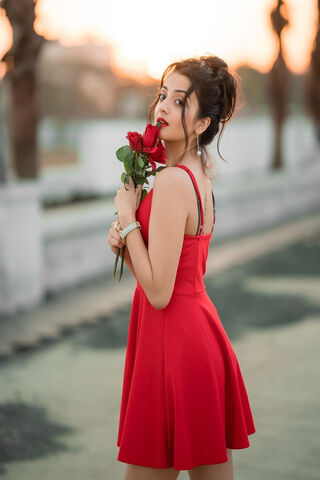 Aryanshii: A Blooming Beauty in Red 🌹✨