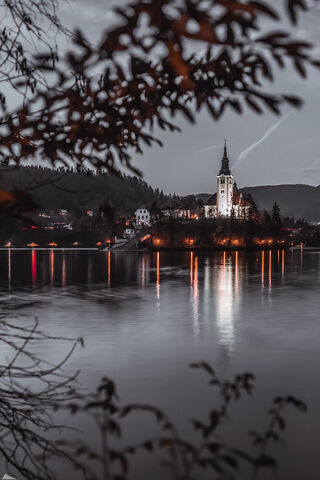 Twilight Reflections: A Serene Cityscape