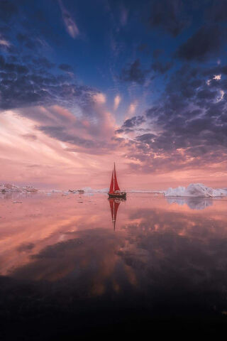 Sailing into the Arctic Dream 🌅⛵️