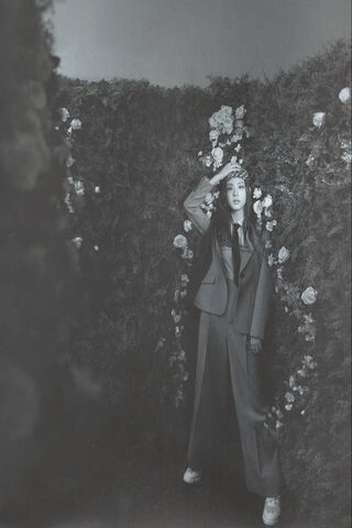 Elegance in Monochrome: Jisoo for Dior 🌸✨