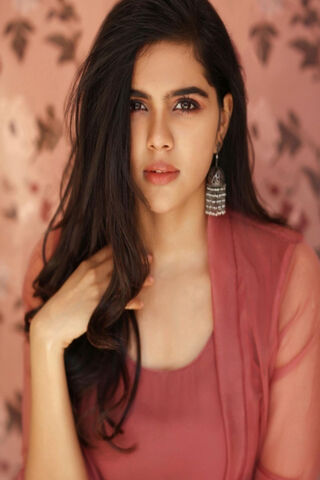 Elegance in Pink: Kalyani Priyadarshan's Captivating Charm